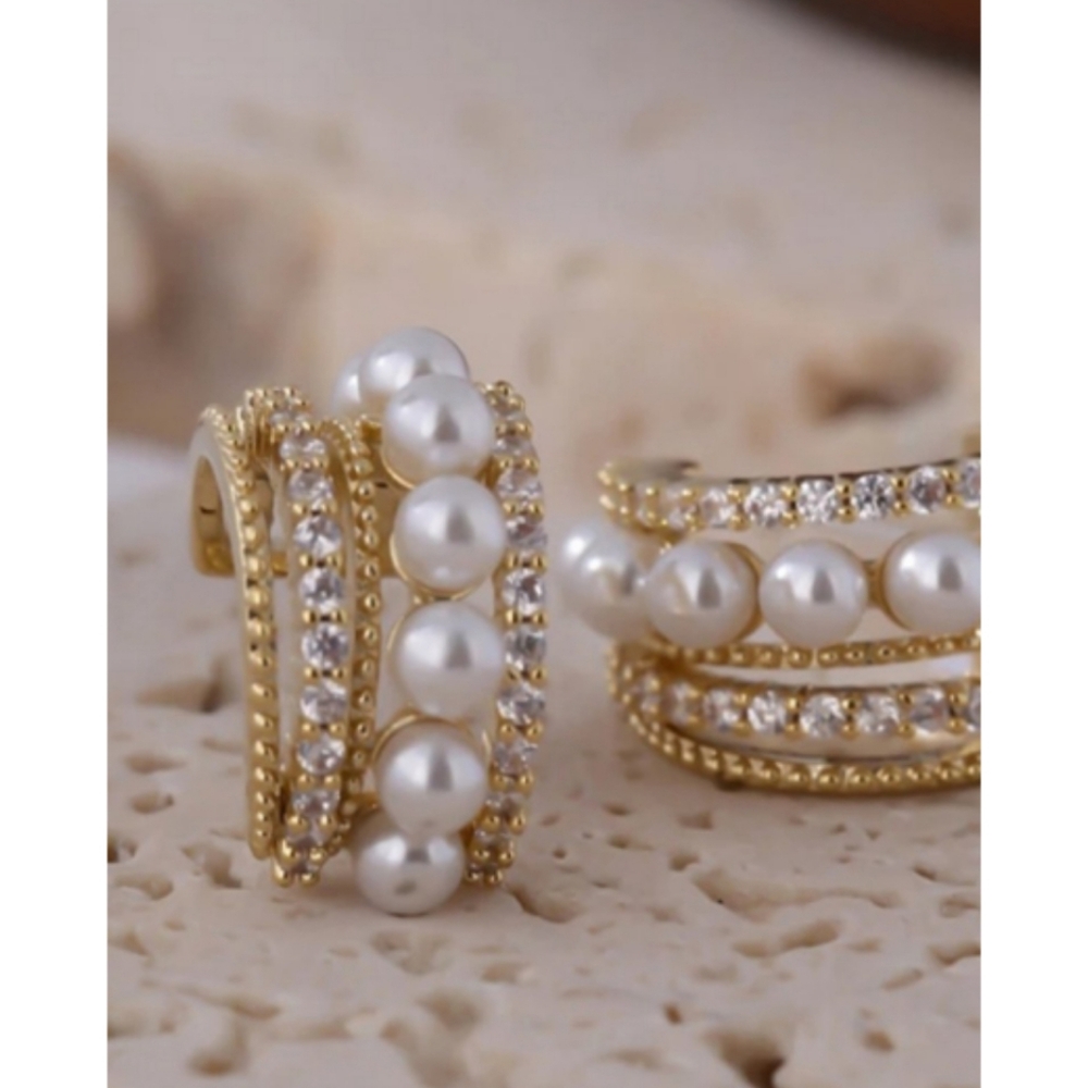 Anthropologie Avery Classy Pearl Cluster Cubic Zirconia Cuff Earrings - Picture 4 of 6